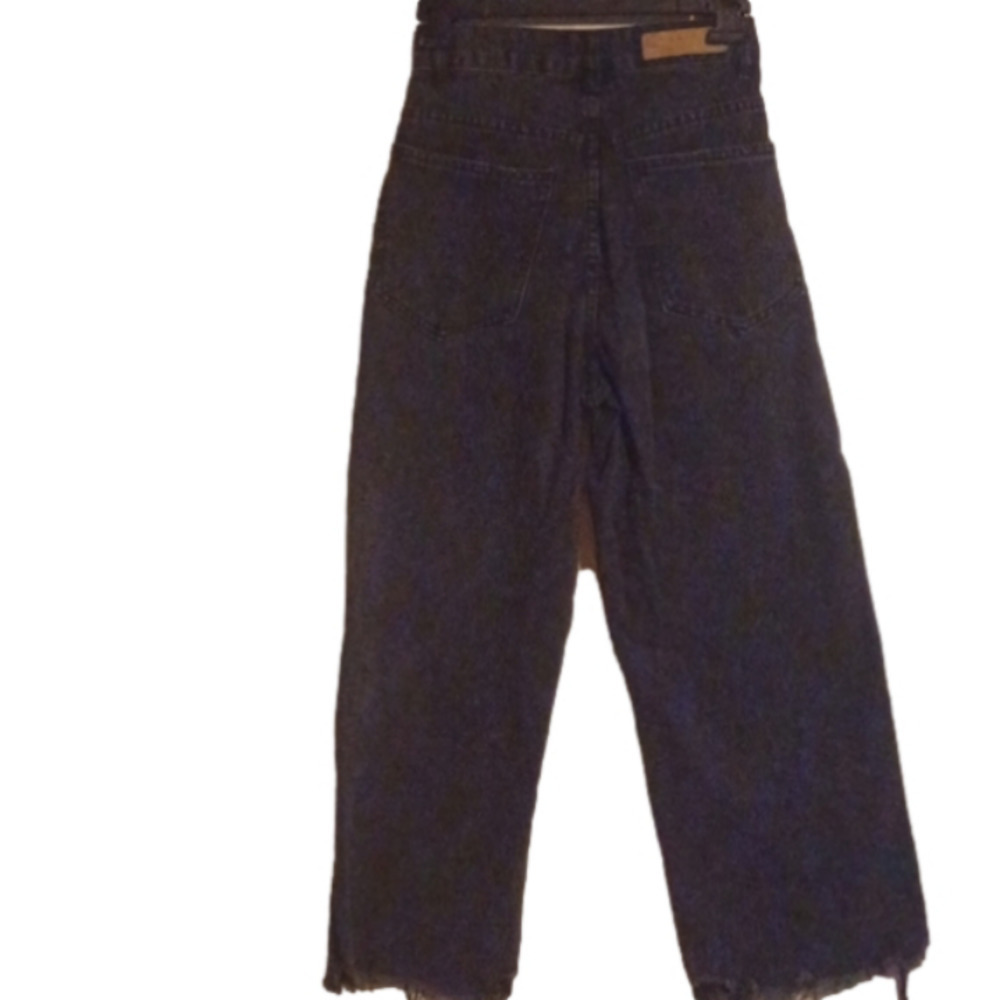 COTTON On Wide Leg Cropped Frayed Hems Faded Black Jeans. Size 2. - Picture 4 of 9